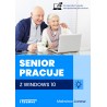 Senior pracuje z Windows 10