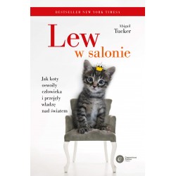 Lew w salonie