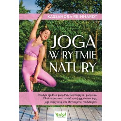 Joga w rytmie natury Kassandra Reinhardt motyleksiazkowe.pl