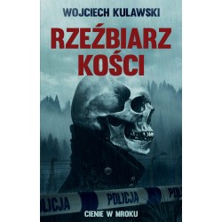Rzeźbiarz kości Wojciech Kulawski motyleksiazkowe.pl