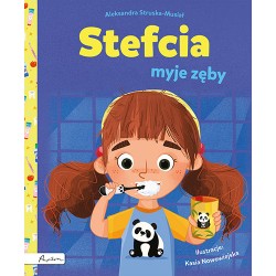 Stefcia myje zęby